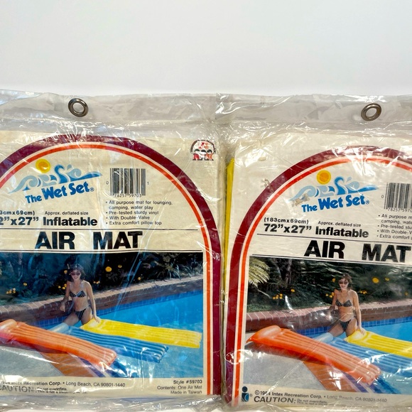 VINTAGE 1984 INTEX THE WET SET INFLATABLE POOL AIR MAT 72 x 27" Lot Of 2 - Picture 1 of 8